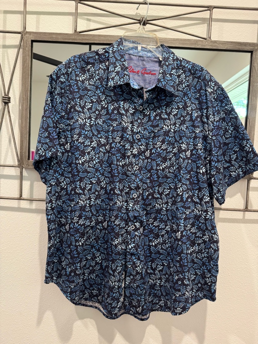 Robert Graham Navy & Light Blue Leaf-Print Button Down Shirt